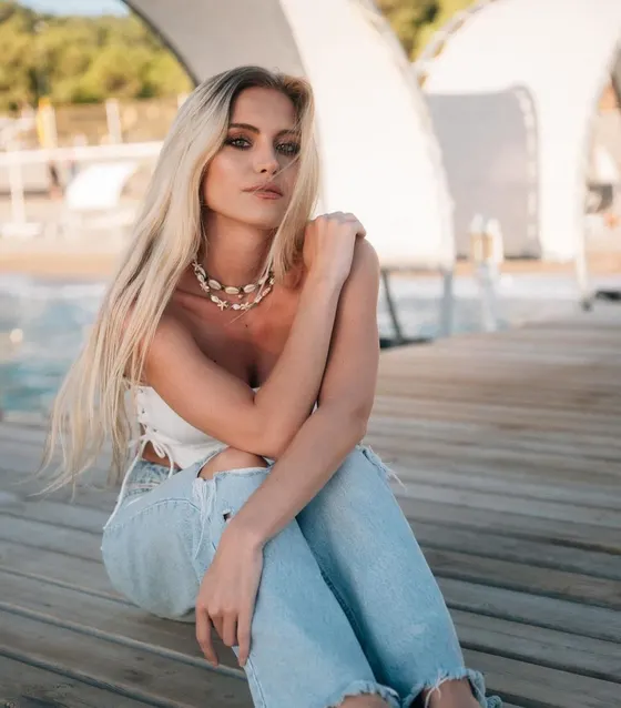 Mia, escort in Dubai โ photo 7