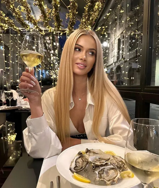 Noor, escort in Dubai โ photo 3