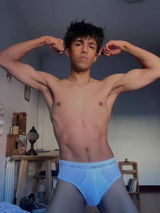 Adrian, male escort in Dubai โ photo 5