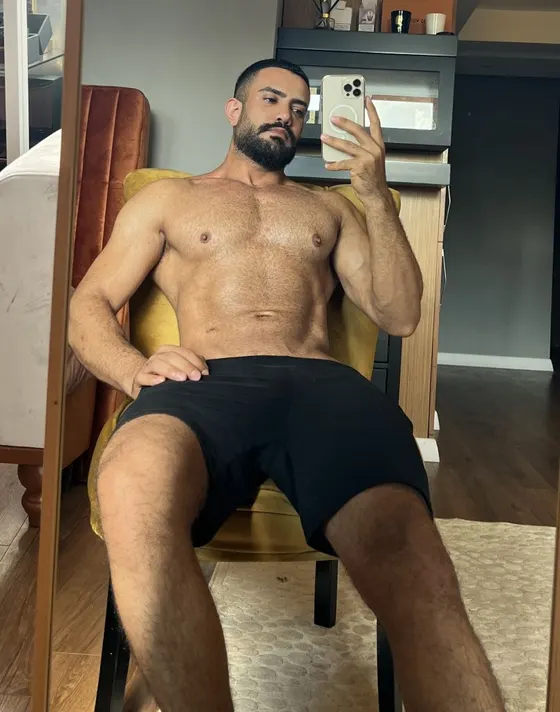 Adrian, male escort in Dubai โ photo 12