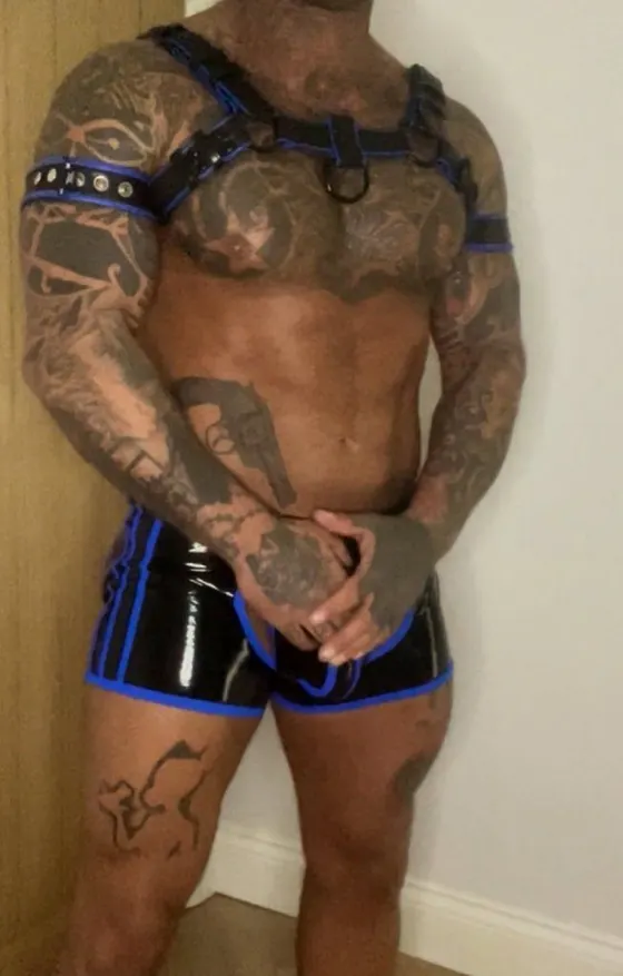 Adrian, Russian male escort in Dubai — photo 6