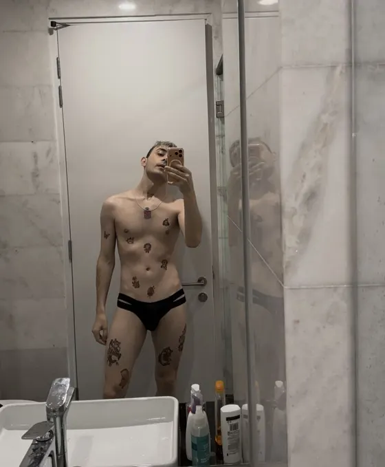 Alex, Russian male escort in Dubai โ photo 3