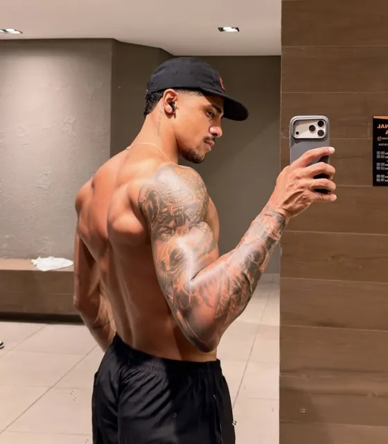 Andre, Brazilian male escort in Dubai โ photo 3
