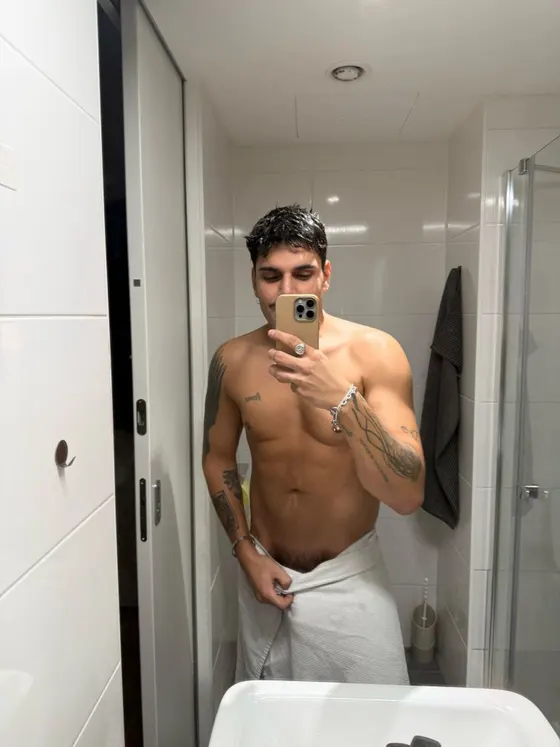 Anton, Brazilian male escort in Dubai โ photo 3