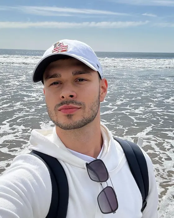 Chris, male escort in Dubai โ photo 4