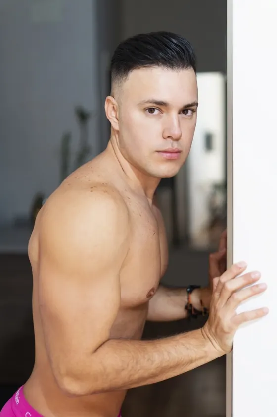 Damian, Brazilian male escort in Dubai โ photo 7