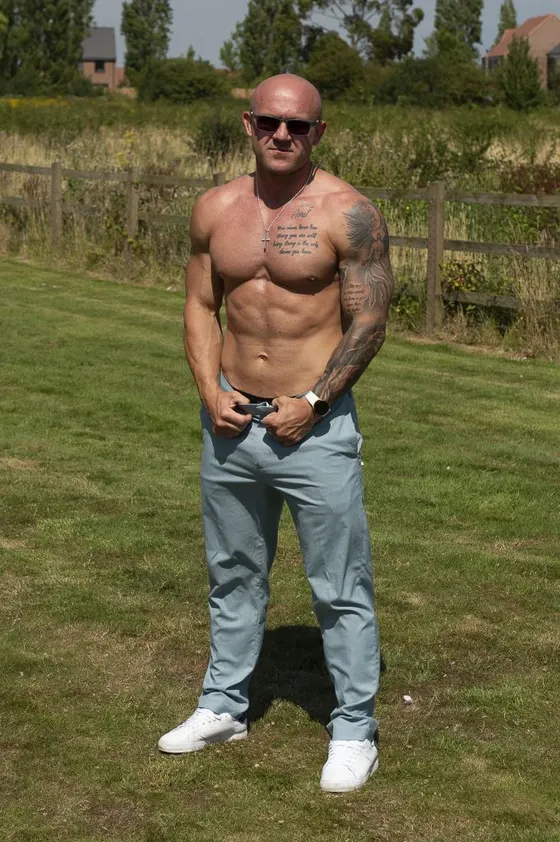 Daniel, male escort in Dubai โ photo 11