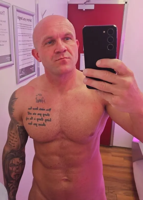 Daniel, male escort in Dubai โ photo 14