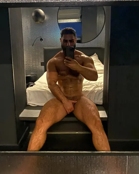 Daniel, Brazilian male escort in Dubai โ photo 12