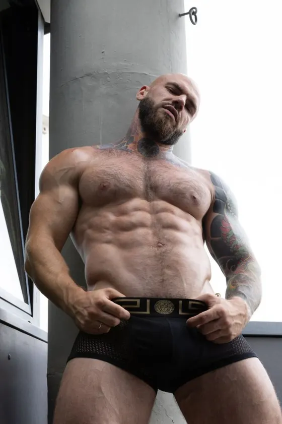 Daniel, Brazilian male escort in Dubai โ photo 18