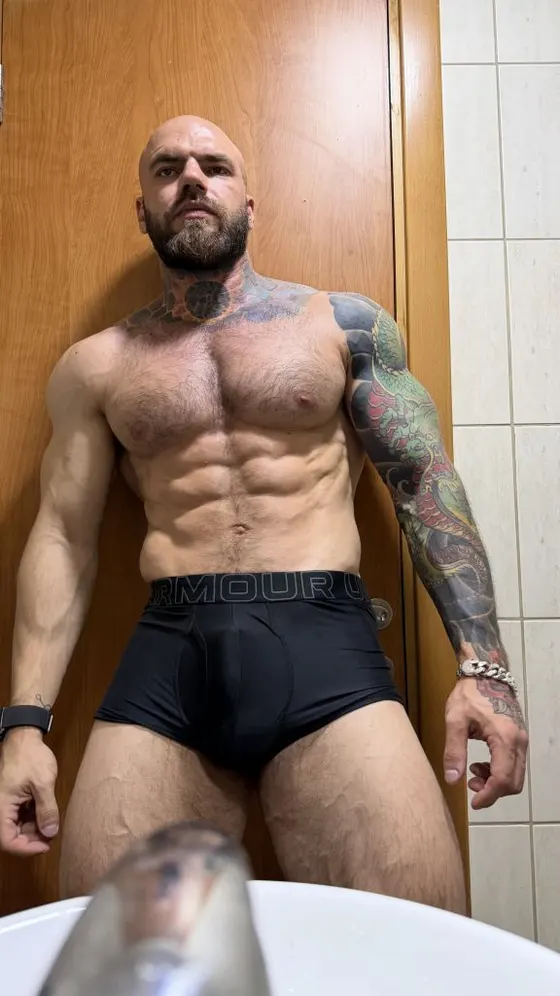 Daniel, Brazilian male escort in Dubai โ photo 3