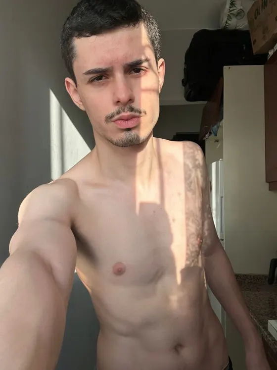 Daniel, Brazilian male escort in Dubai โ photo 3