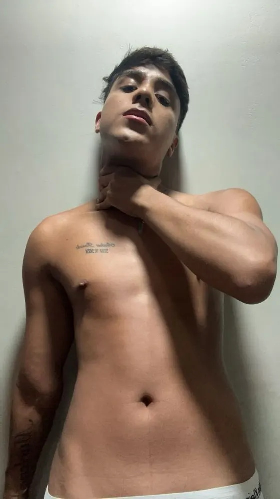 Dima, male escort in Dubai โ photo 11