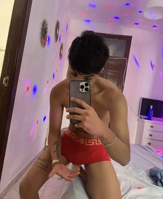 Dima, male escort in Dubai โ photo 12