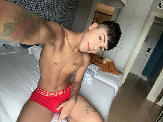 Dima, male escort in Dubai โ photo 9