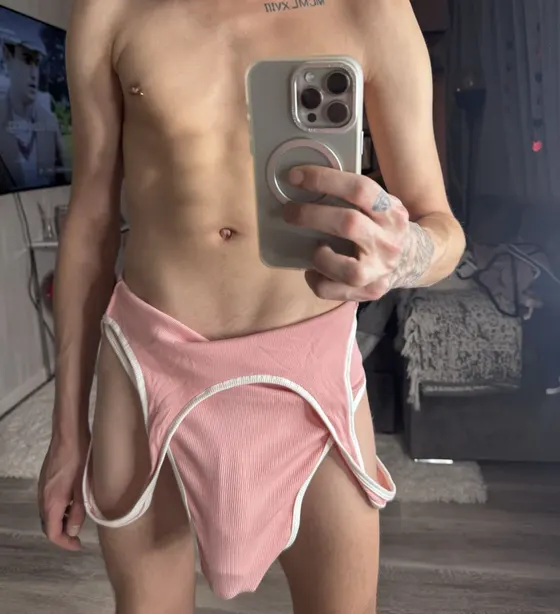 Dorian, male escort in Dubai — photo 6