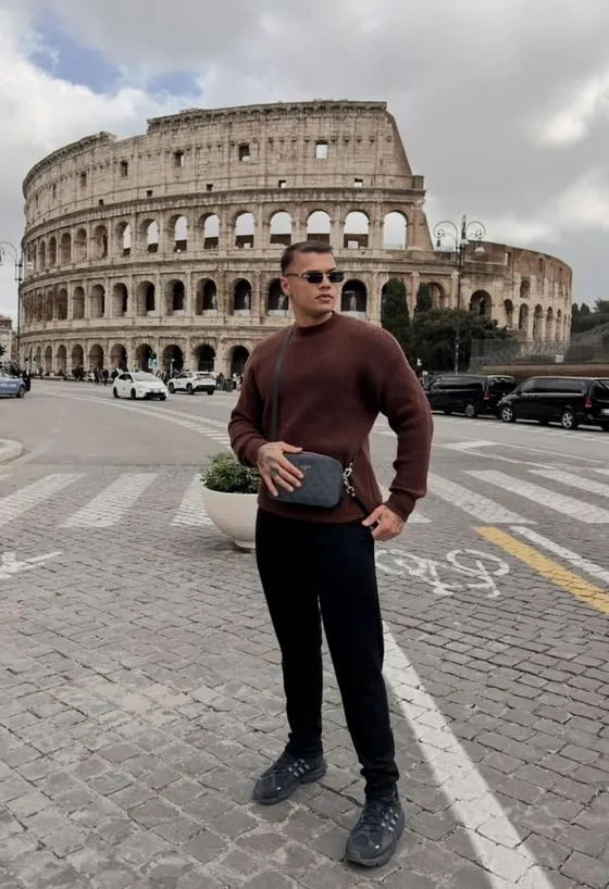 Dorian, male escort in Dubai โ photo 4