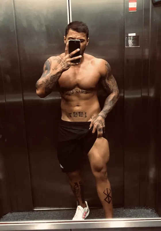 Dorian, male escort in Dubai โ photo 5