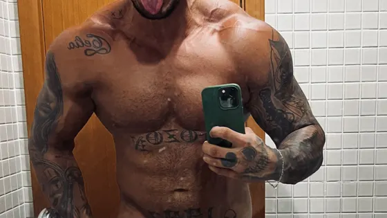 Dorian, male escort in Dubai โ photo 8