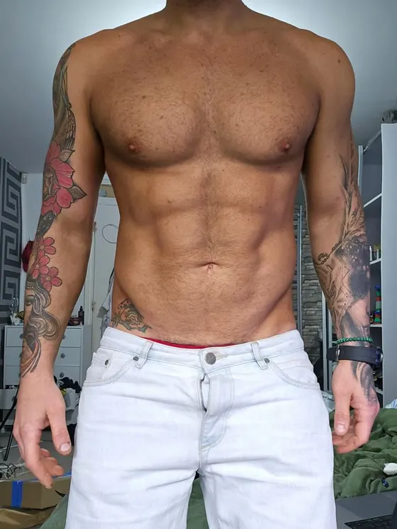 Enzo, male escort in Dubai โ photo 7