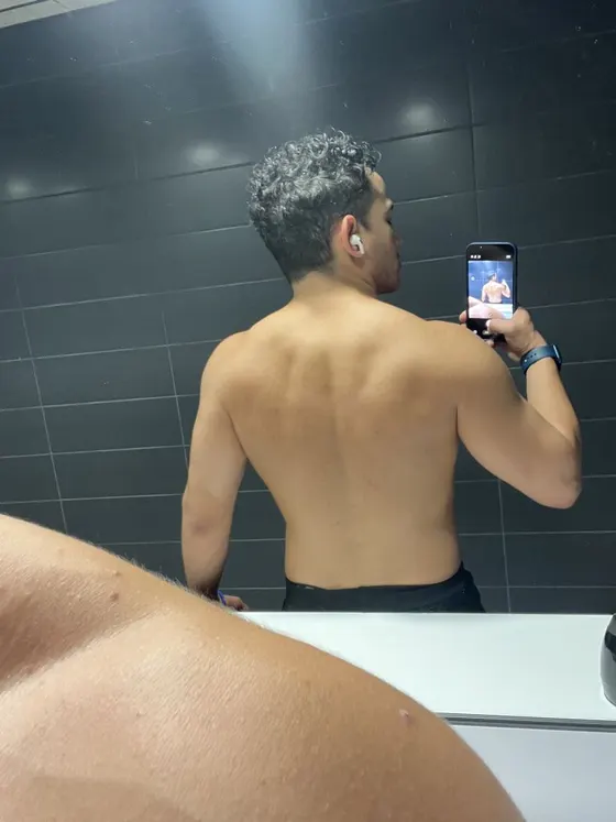 Erik, male escort in Dubai โ photo 2