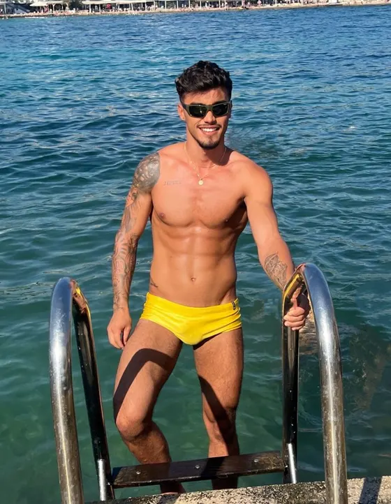 Erik, male escort in Dubai โ photo 11