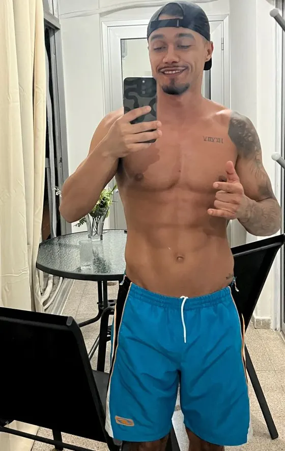 Erik, male escort in Dubai โ photo 13