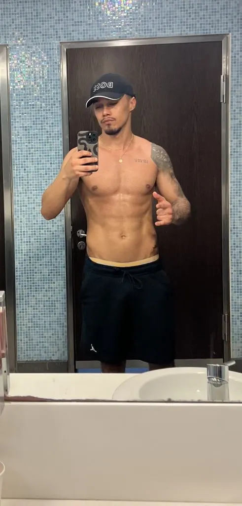 Erik, male escort in Dubai โ photo 2