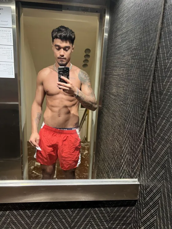 Erik, male escort in Dubai โ photo 5