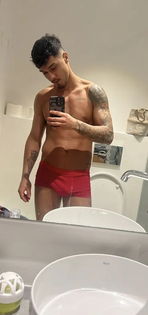 Erik, male escort in Dubai โ photo 8