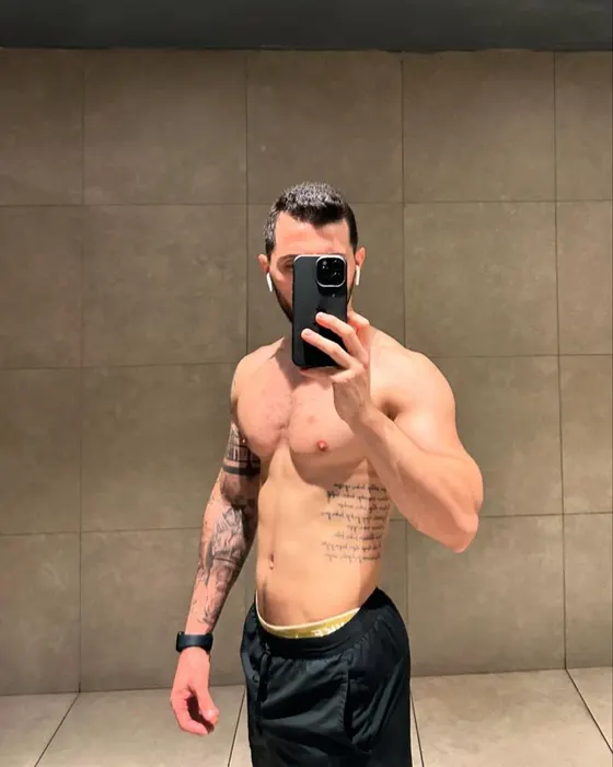 Ethan, Brazilian male escort in Dubai โ photo 16