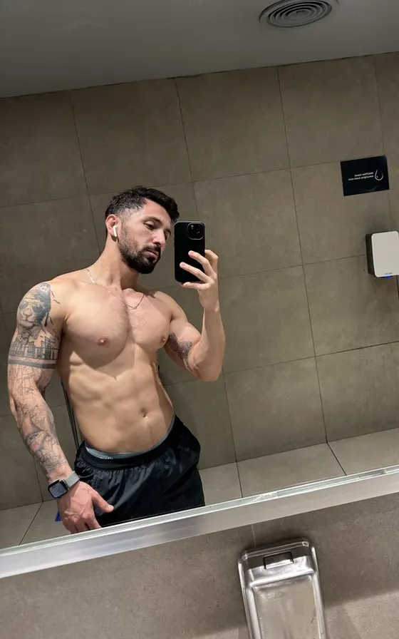 Ethan, Brazilian male escort in Dubai โ photo 2