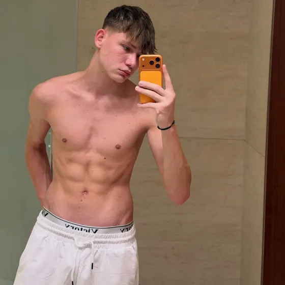 Ethan, Brazilian male escort in Dubai โ photo 10