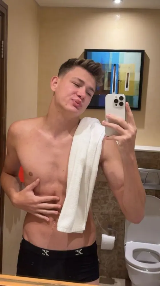 Ethan, Brazilian male escort in Dubai โ photo 12