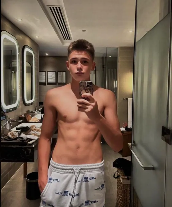 Ethan, Brazilian male escort in Dubai โ photo 9
