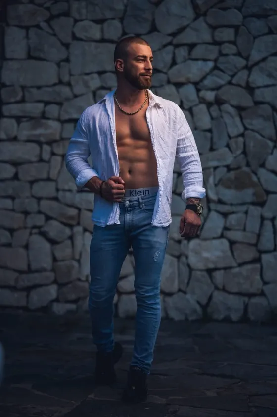 Ethan, Brazilian male escort in Dubai — photo 11