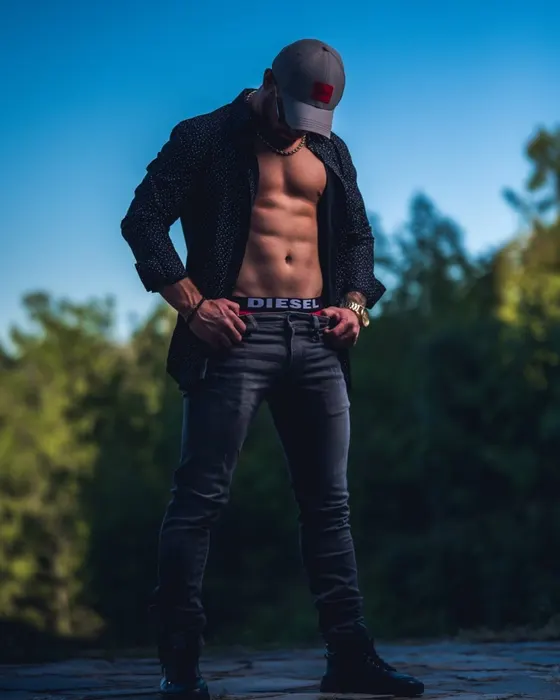Ethan, Brazilian male escort in Dubai — photo 12