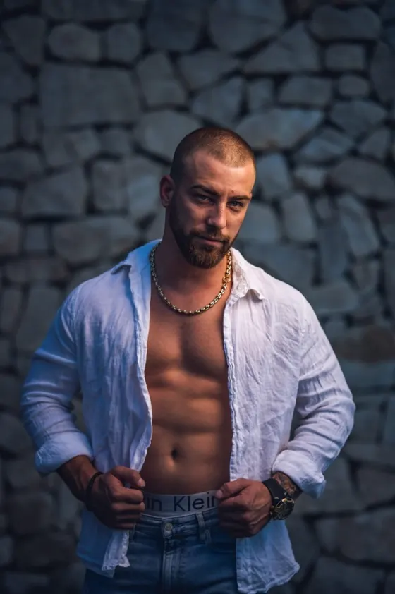 Ethan, Brazilian male escort in Dubai — photo 13