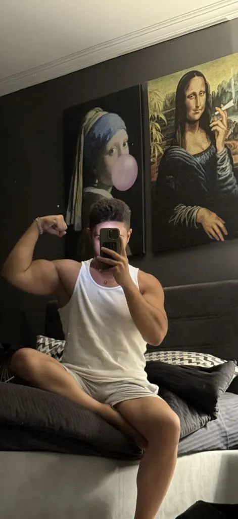 Felix, Brazilian male escort in Dubai โ photo 15