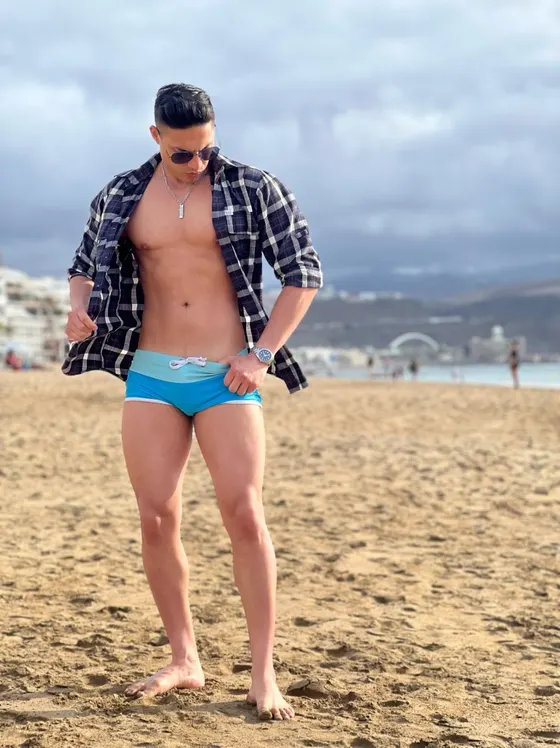 Finn, male escort in Dubai โ photo 5
