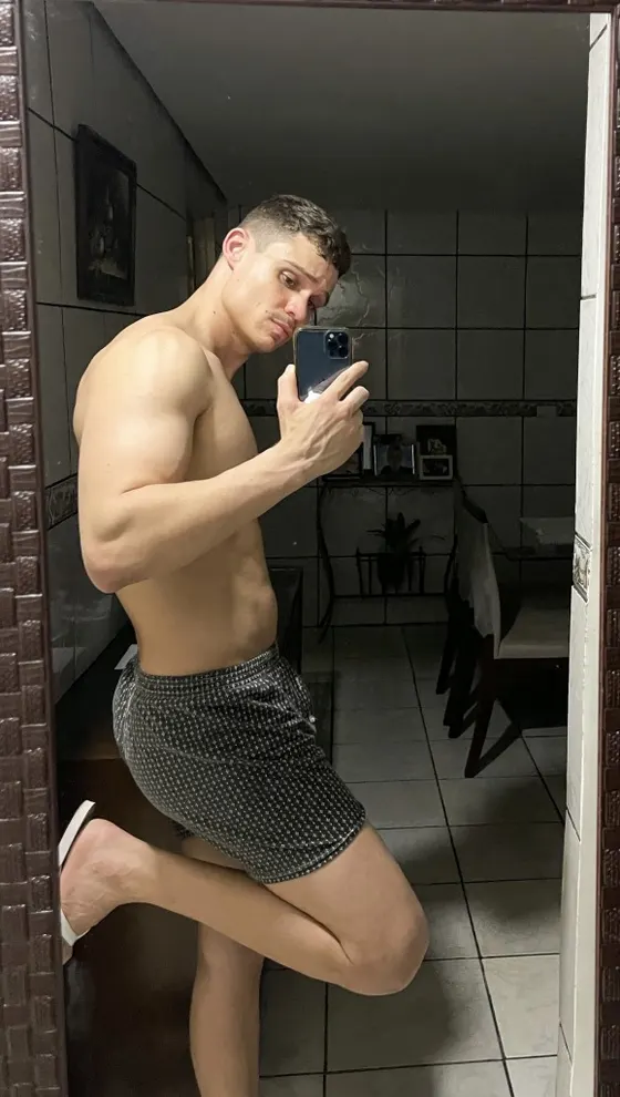 Gabriel, male escort in Dubai โ photo 11