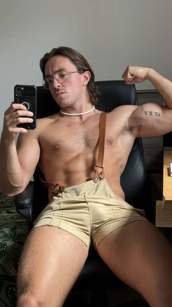 Gabriel, Russian male escort in Dubai โ photo 10