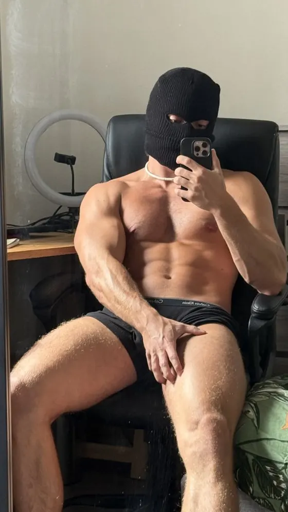 Gabriel, Russian male escort in Dubai โ photo 11