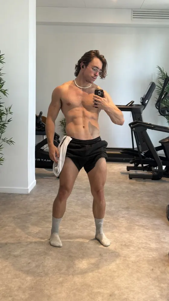 Gabriel, Russian male escort in Dubai โ photo 17