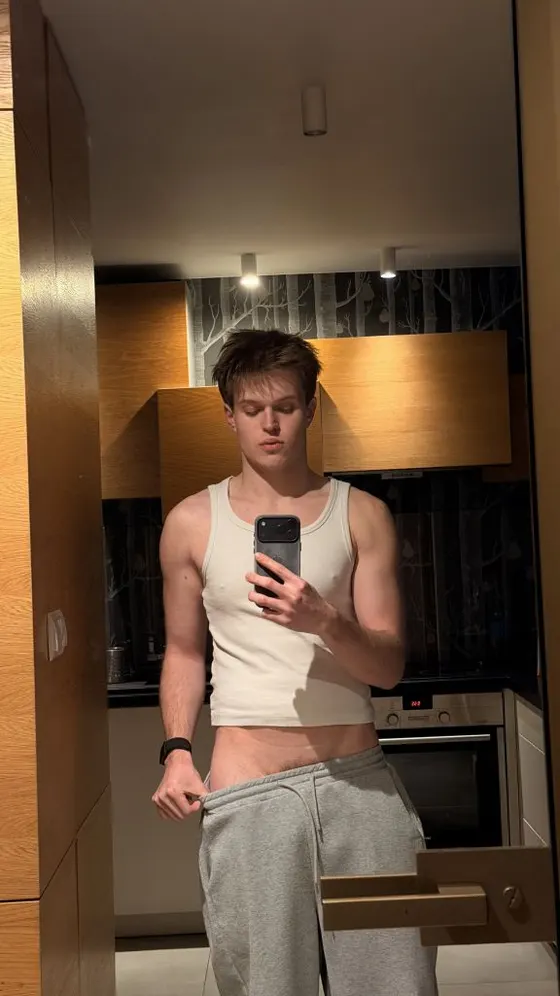 Gabriel, male escort in Dubai โ photo 2