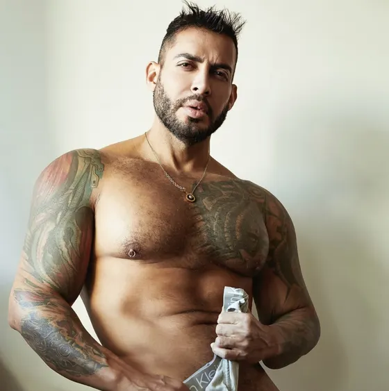 Gio, Brazilian male escort in Dubai โ photo 12