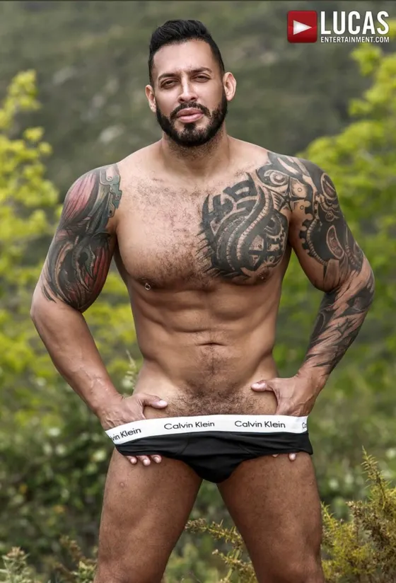 Gio, Brazilian male escort in Dubai โ photo 13