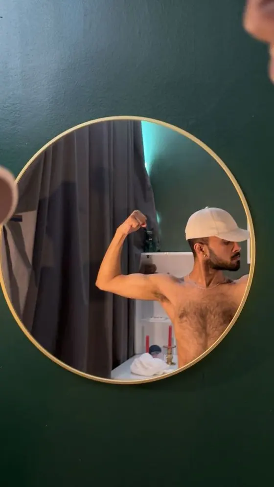 Gio, male escort in Dubai โ photo 3