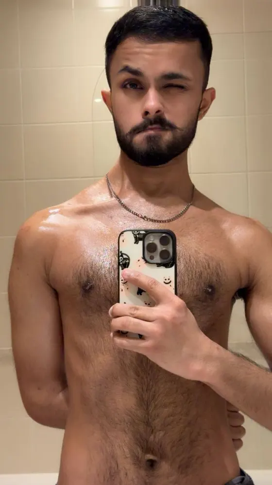 Gio, male escort in Dubai โ photo 5