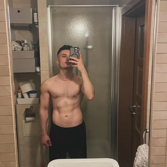 Henry, male escort in Dubai โ photo 17